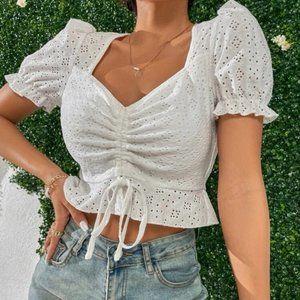 Short sleeve sweetheart neckline top
